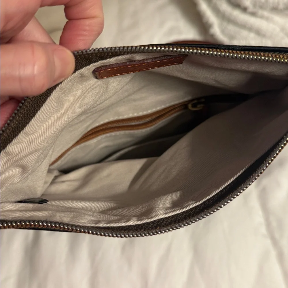 Ohio State Dooney & Bourke fold over crossbody black nylon NWOT